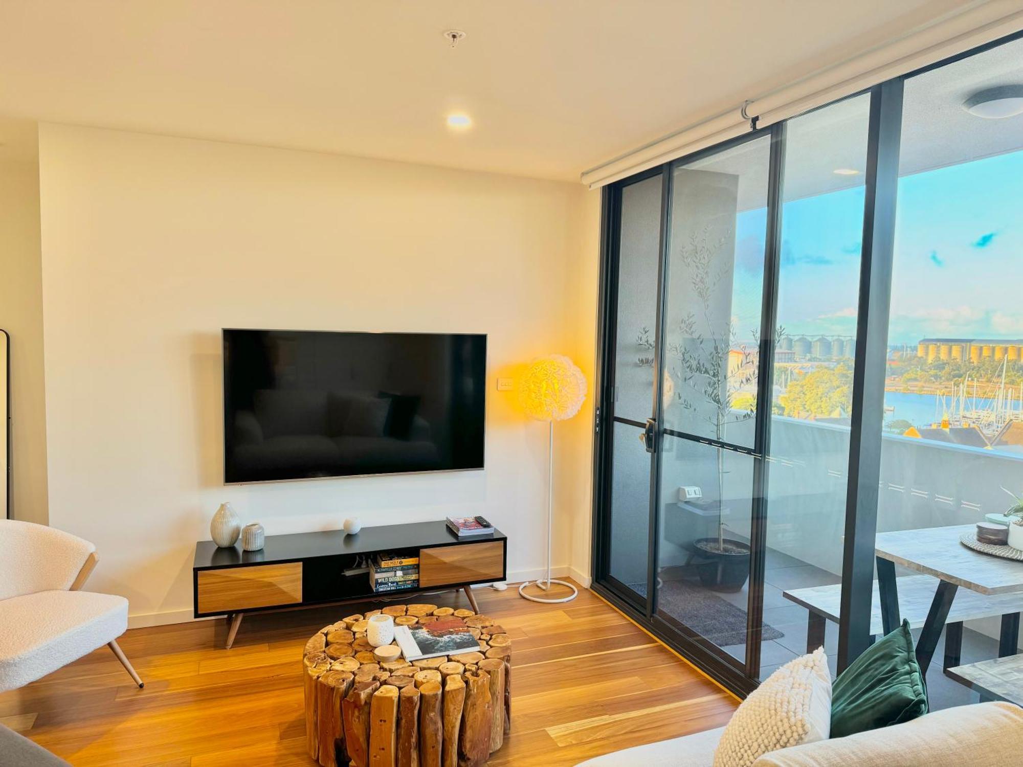Harbour Towers, Newcastle'S Elite Apartment Stays, Free Parking & Tram Access Exterior foto